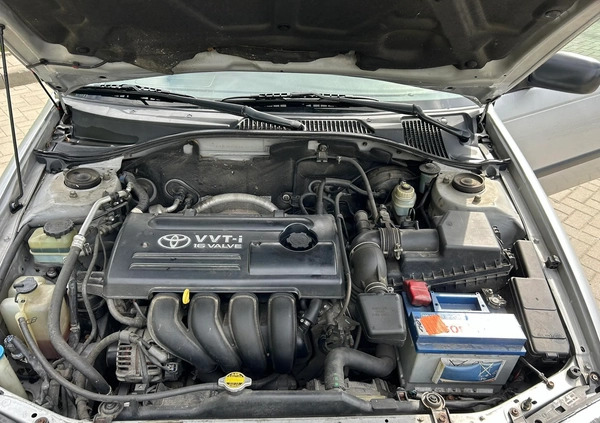 Toyota Avensis cena 5299 przebieg: 314641, rok produkcji 2002 z Białystok małe 326